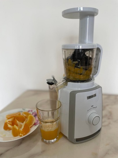 What is cold press slow juicer machine -  released juice
